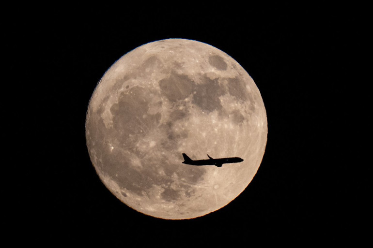 18 yıl sonra ilk Çilek Dolunayı böyle görüntülendi... Türkiyeden hayran bırakan manzaralar