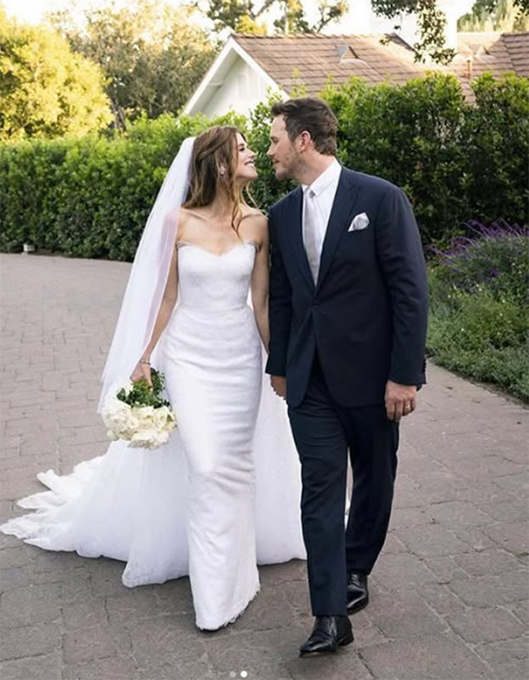 Biz karımla bir sürü çocuk yapacağız demişti... Bu mutlu yuvaya anne eli değdi... Altıncı yılımız kutlu olsun sevgilim