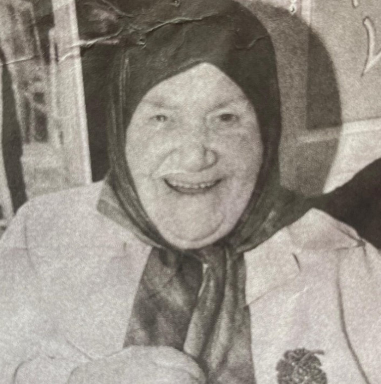 Sanatçı dostları teselli etti...Menajer Haluk Şentürkün anne acısı