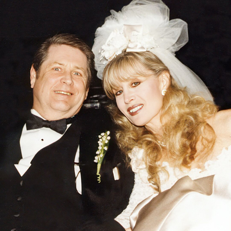 Neredeyse evleneceği adama arabayla çarpıp öldürüyordu… Büyük aşklarının filmi bile çekildi… Kader birleştirdi, ölüm ayırdı