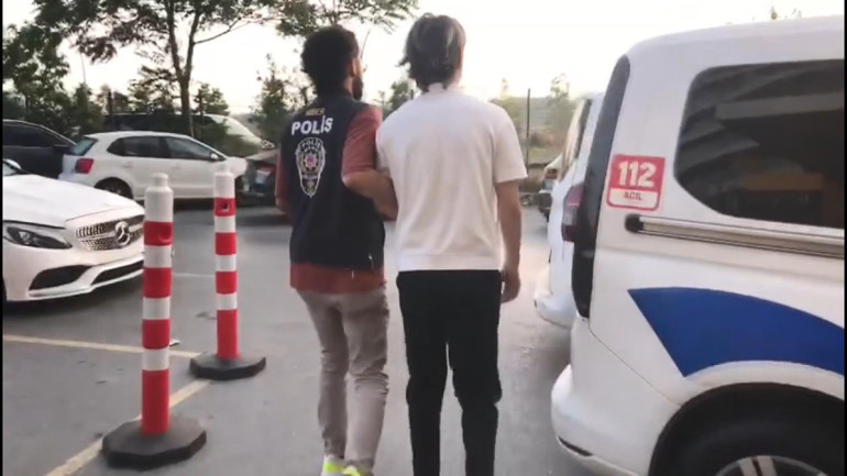 Gözaltına alınan 12 sosyal medya fenomeni adli kontrolle serbest