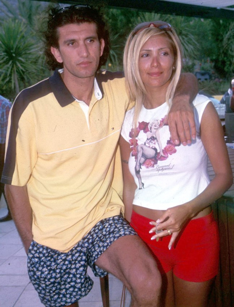 Tanıştıklarında Işıl 18 Rüştü 23 yaşındaydı... Daha çocuktuk… 28 yıl sonra hâlâ el eleyiz