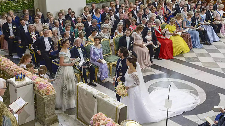 Gözlerinize inanın… Bu gerçek bir peri masalı… ‘10 yıl önce evlendik, şimdi 4 harika çocuğumuz var’