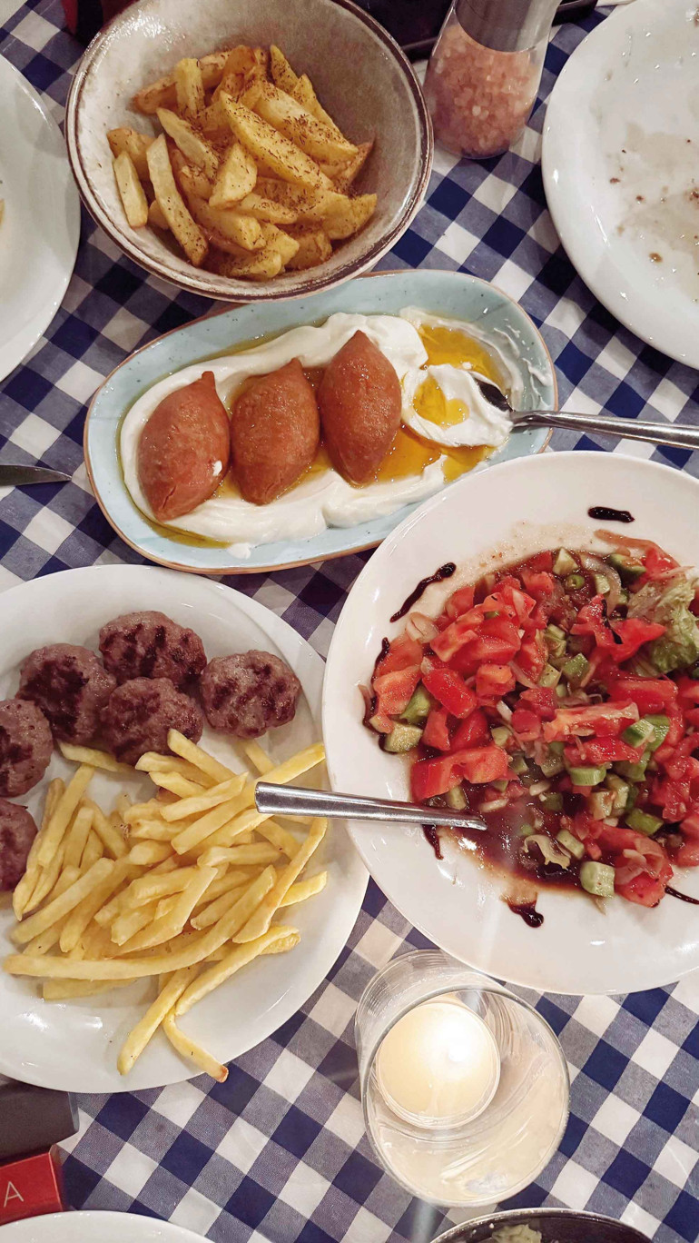 Tam bir ‘sayfiye meyhanesi’