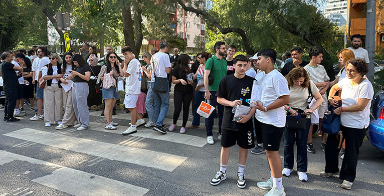 LGS sona erdi... Sınav hakkında tüm gelişmeler gün boyunca Hürriyet/Eğitim’de