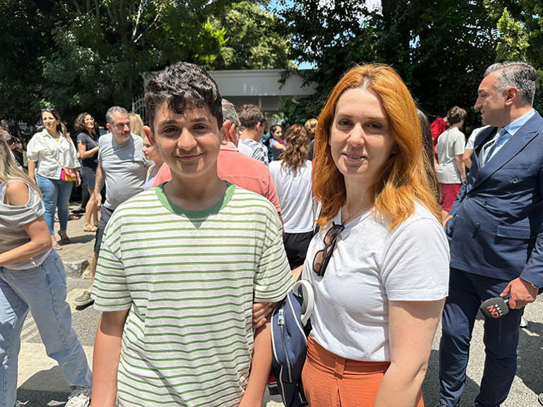 LGS sona erdi... Sınav hakkında tüm gelişmeler gün boyunca Hürriyet/Eğitim’de