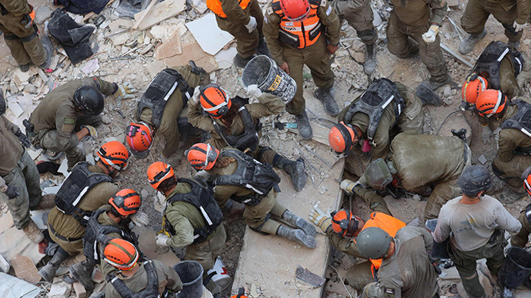 Trumptan flaş İran-İsrail açıklaması: Görüşmeler devam ediyor... Çok yakında barış olacak