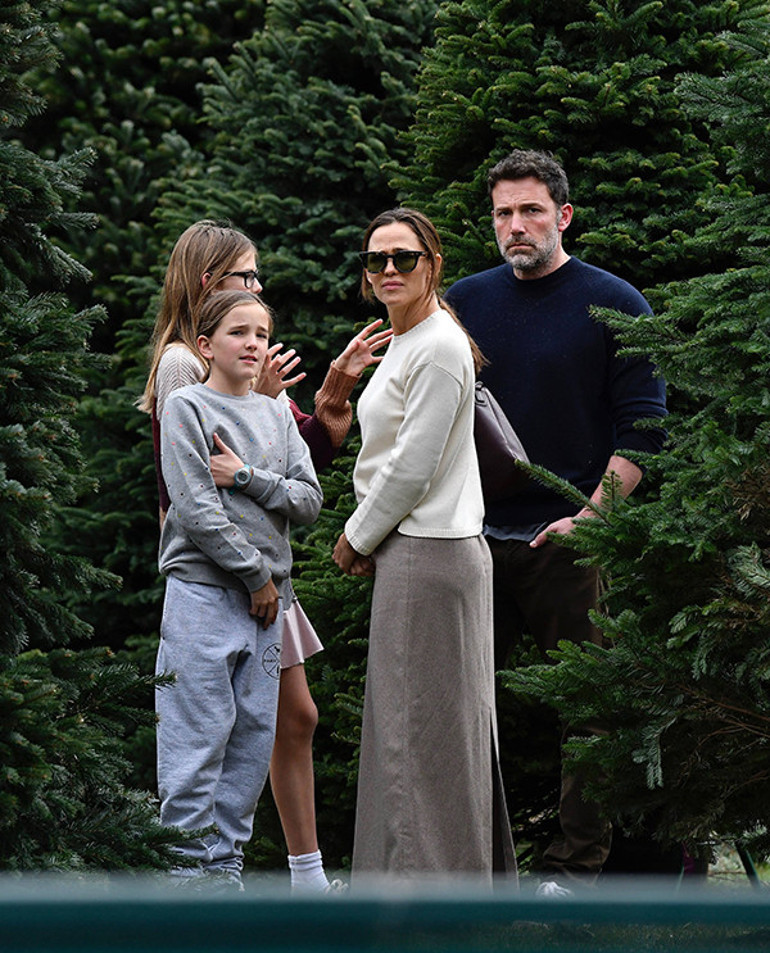 Birbirimizden boşandıysak çocuklarımızdan da boşanmadık ya ‘Bu kucak dünyadaki 3 kişinin en sevdiği yer’