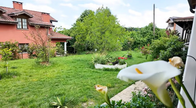 Doğa ile iç içeyim, yaklaşık 5 yıldır çiftçilik yapıyorum