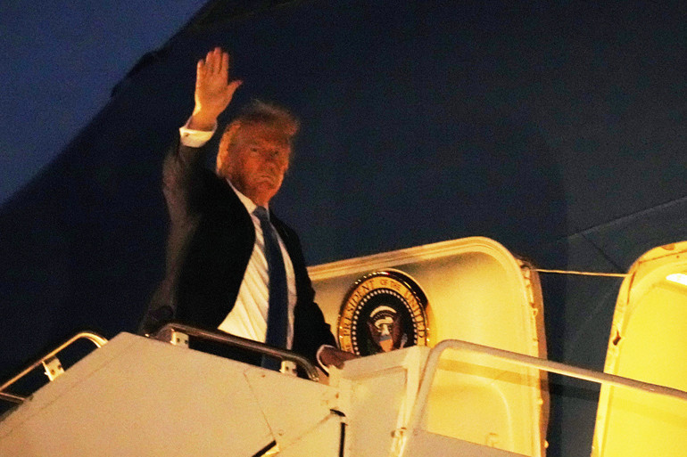 Son dakika... Trump Macronu yalanladı: Dönüş nedenim çok daha büyük