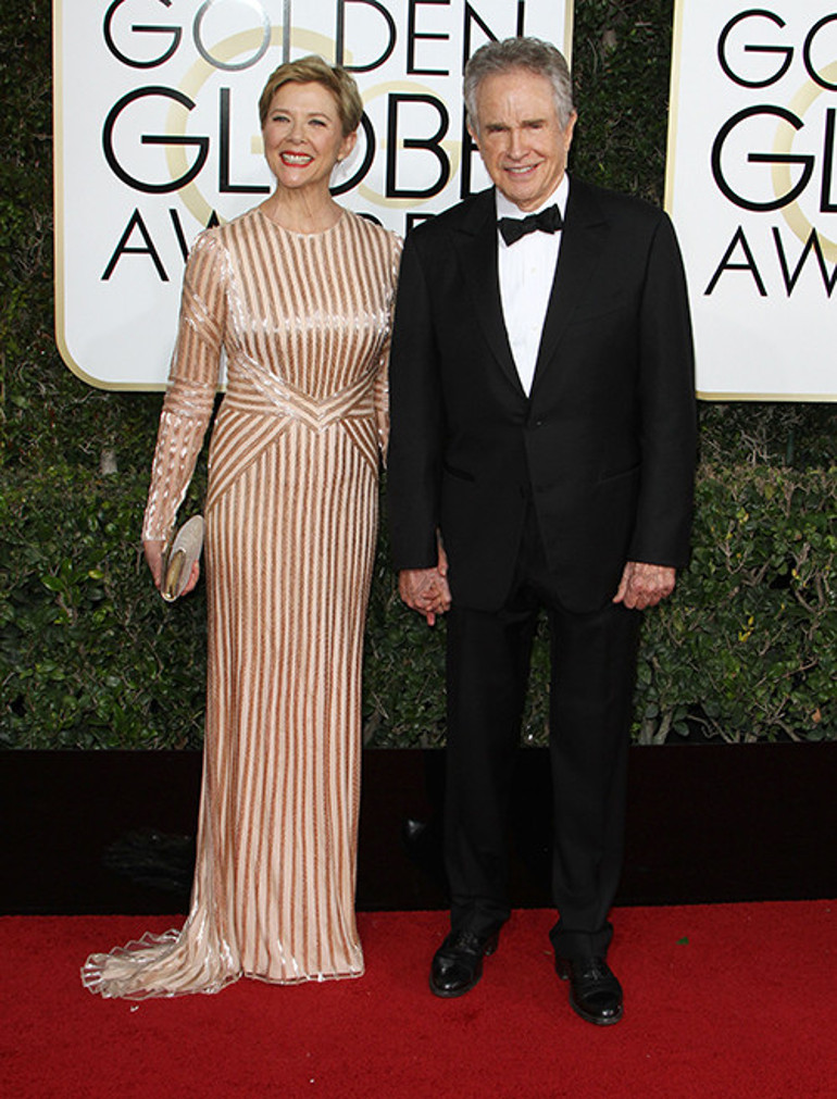 Aradığı gerçek aşkı 50 yaşından sonra bulmuştu... Gençlik defterlerini açtı... Uyandığımda yan yana yatıyorduk, ne oldu hiç hatırlamıyorum