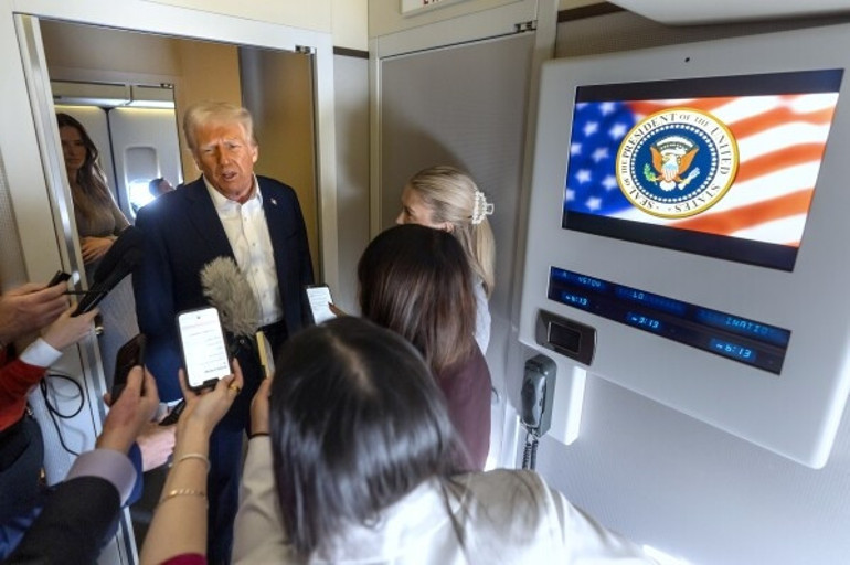 Son dakika... İsrail, 70ten fazla İran hava savunma füze bataryası imha edildi... Trump: Hamaneyin saklandığı yeri biliyoruz