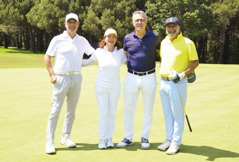 Golf tutkunları mücadele etti