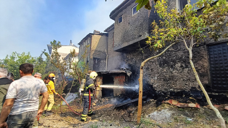 Bursa ve Balıkesirde orman yangını: Havadan ve karadan müdahale ediliyor