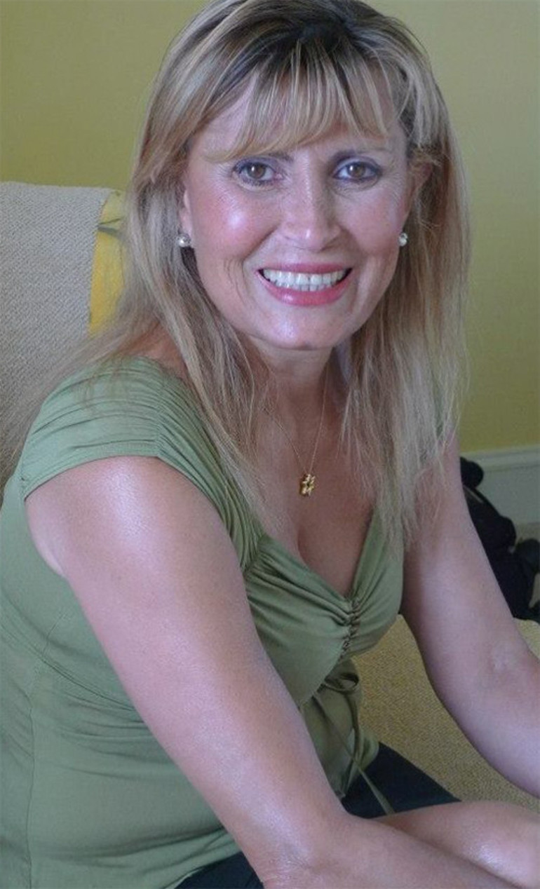 Ödüllü yönetmenin korkunç sonu... Ağzını bantlayıp bıçakladılar... Sonra da battaniyeye sarıp bıraktılar... Her şey elmaslı saat için