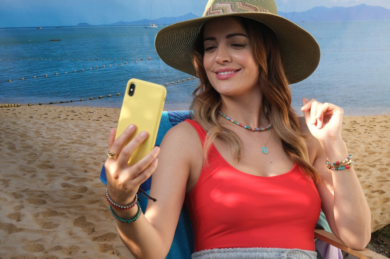 İrem Sak’tan yepyeni bir dizi “Modern Kadın” GAİN’de yayında