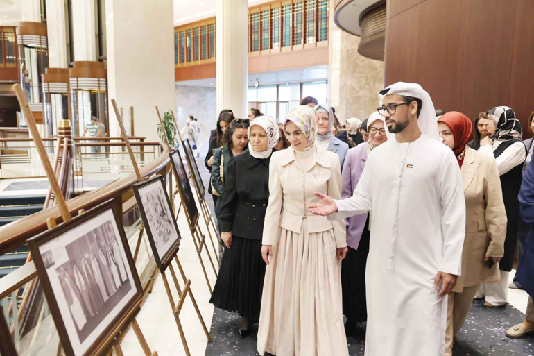 BAE’den ‘Ulusun annesi’ sergisi... Emine Erdoğan: Kadınlar barışın anahtarı