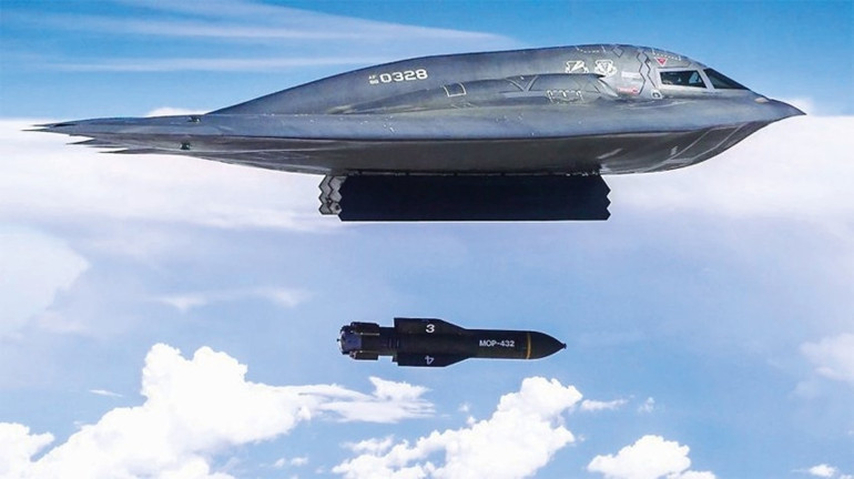 Son dakika... ABD İranı B-2lerle vurdu Üç nükleer tesise bomba yağdı... İsrailde siren sesleri... İşte anbean tüm gelişmeler