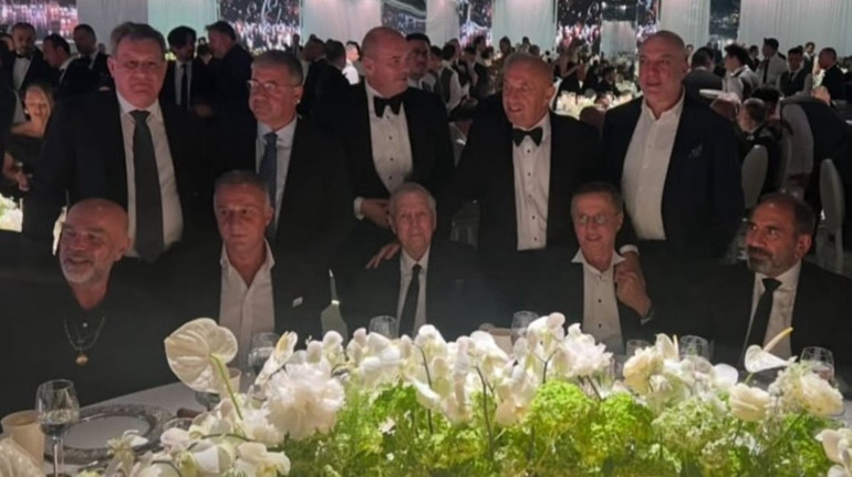 Sinan Engin’in kızı Elif Engin, Ahmet Ahlatcı’nın oğlu Ahmet Emin Ahlatcı ile evlendi