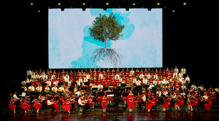 Cumhurbaşkanlığı Çocuk Orkestrası ve Korosu İstanbuldaki ilk konserini AKMde verdi