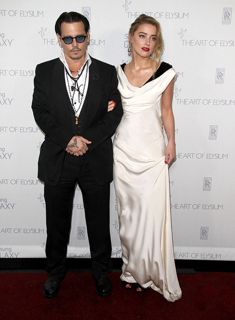 Yıllardır bitmeyen suçlamalar hakkında konuştu… ‘Beni davalarına denek yapıp kurban ettiler’