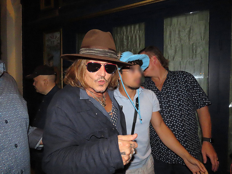 Yıllardır bitmeyen suçlamalar hakkında konuştu… ‘Beni davalarına denek yapıp kurban ettiler’