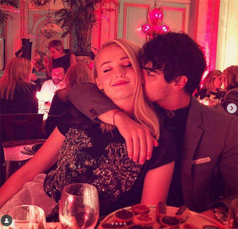 Ünlü çiftin iki çocuklu yuvası dağılmıştı... Eski eşler gizlice buluştu