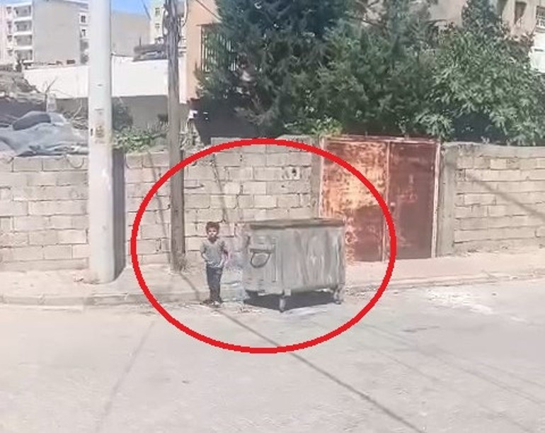 Küçük çocuğun hareketi takdir topladı... Belediye tarafından ödüllendirilecek
