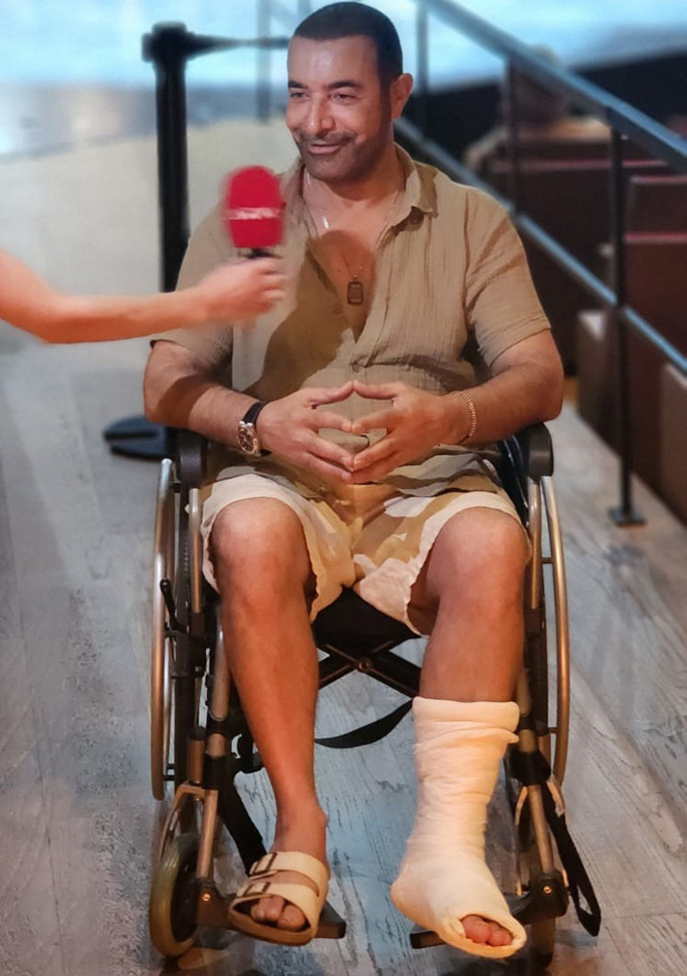 Cengiz İmren ayağını kırdı