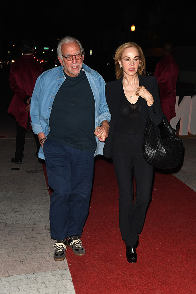 Kendi babasını çiğneyip geçti… Artık varsa yoksa zengin kayınpederi