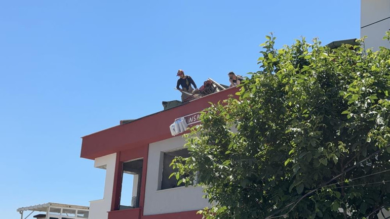 Yük çekerken elektrik akımına kapıldı İstanbulda feci olay