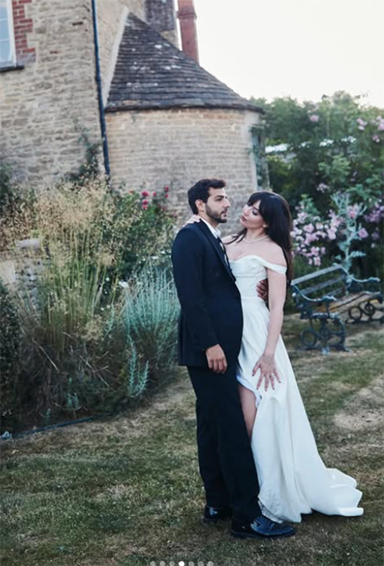 Önce nikah, bir hafta sonra düğün... Ünlü model muradına erdi