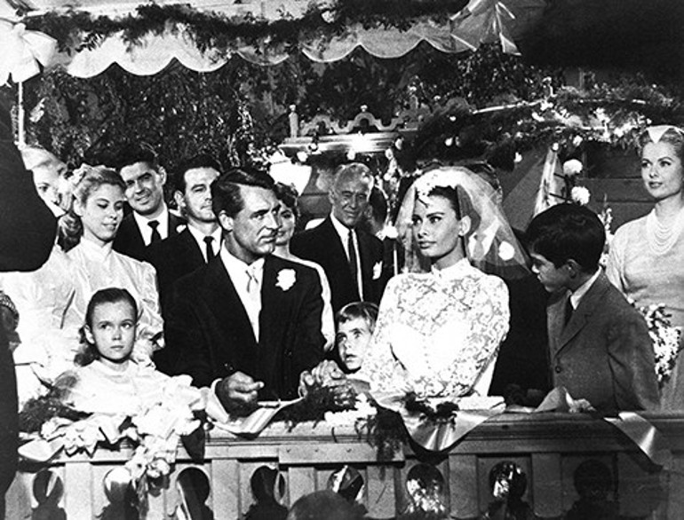 Dünyada bu düğüne akın etmeyen ünlü kalmadı... Merakla beklenen gelinlik özenti çıktı