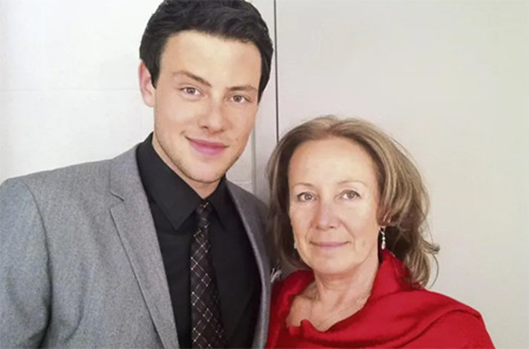 Adı geçtiğinde milyonların yüreği sızlıyor... Ünlü oyuncunun ailesinde bir trajedi daha... Annesi ve babası bir ay arayla öldü...