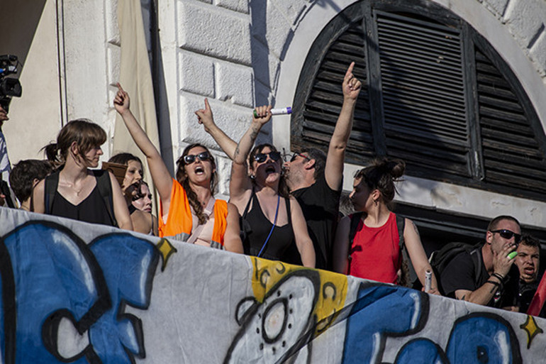 Bitmeyen düğünde üçüncü gün… Karı koca olarak ilk pozlarını verdiler: En sonunda evlendik