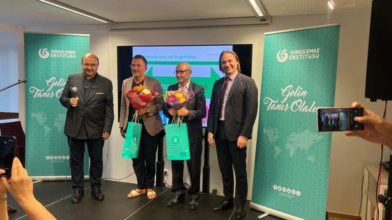 Fatih Çevikkollu Köln’ü yine güldürdü