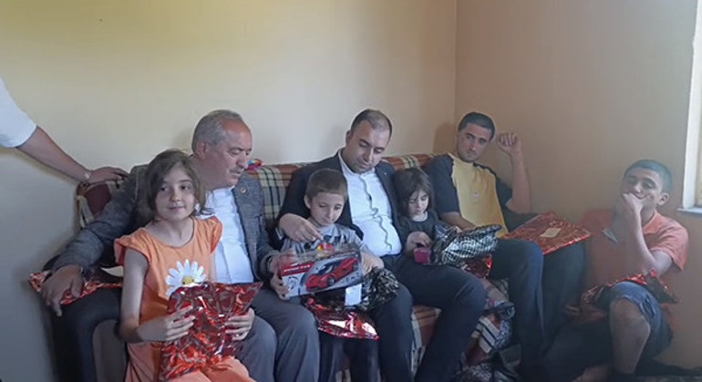 13üncü çocukları dünyaya geldi Kaymakam: Aile Yılına damga vurdular