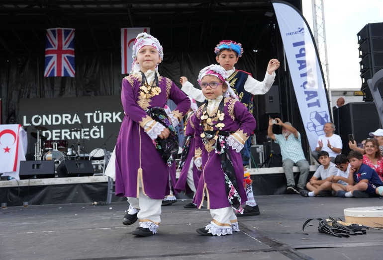 Londra’da 8. Kıbrıs Türk Kültür Festivali’ne iki gün boyunca yoğun ilgi