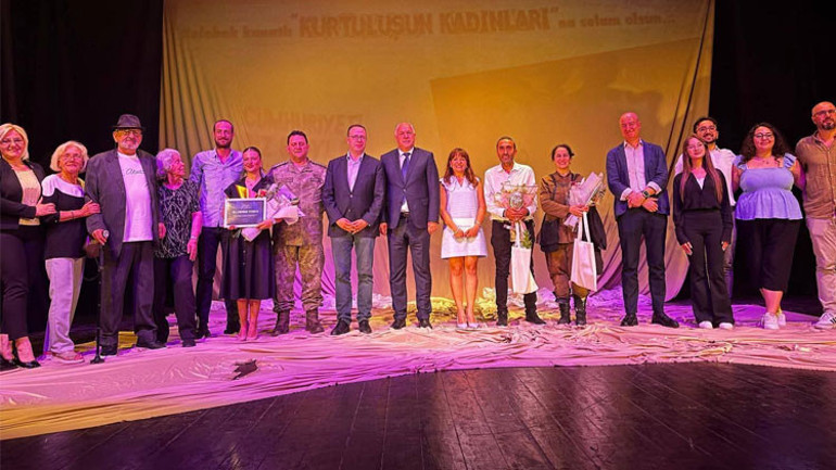 “Kurtuluşun Kadınları” Prizren’de sahnelendi