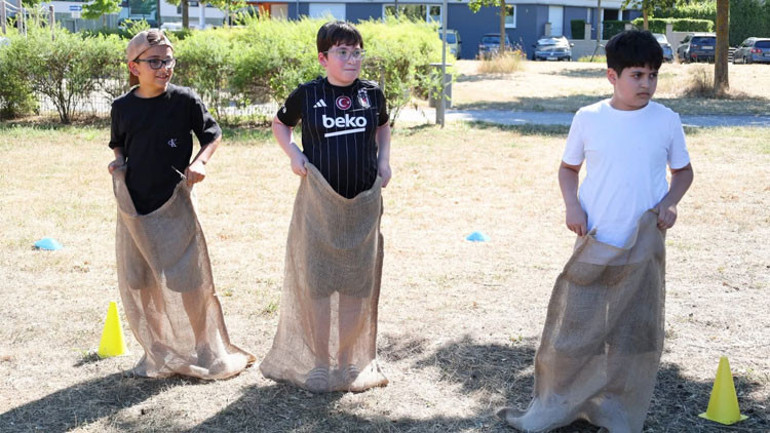 Karlsruhe’de renkli uçurtma şenliği