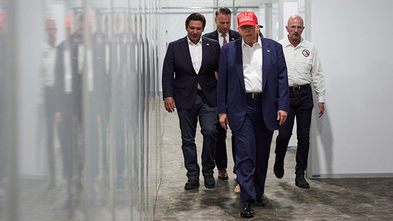 Trumpın yeni Alcatrazı: Bizzat kendisi denetledi... Timsahlarla ve piton yılanlarıyla çevrili