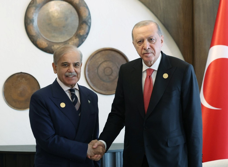 Cumhurbaşkanı Erdoğandan Azerbaycan’da diplomasi trafiği