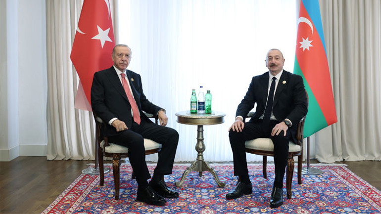 Cumhurbaşkanı Erdoğandan Azerbaycan’da diplomasi trafiği