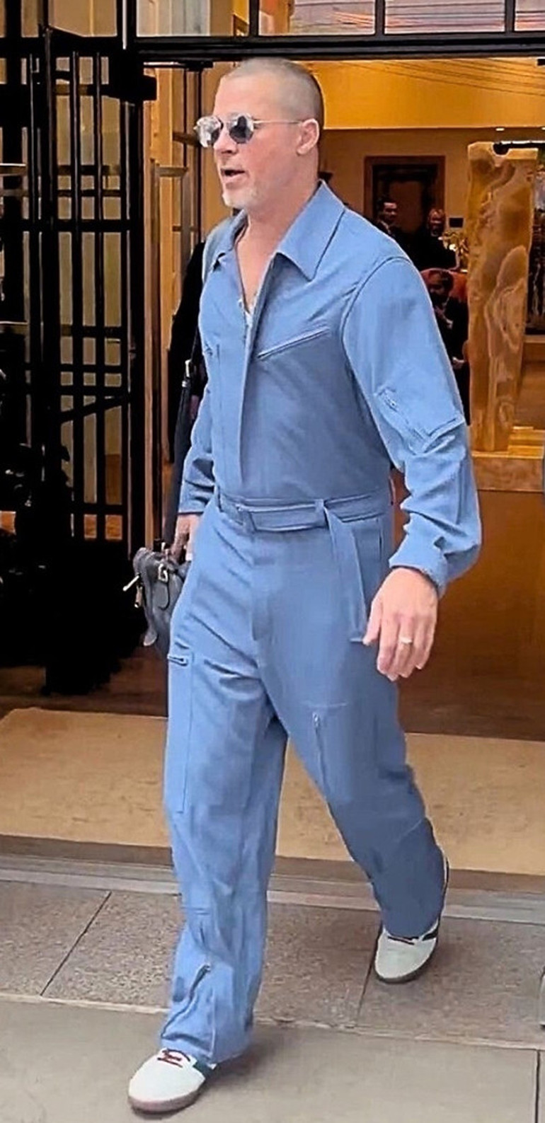 Dışı renkli ama içi perişan: Dünyada çok kargaşa var... Biraz eğlenelim bari