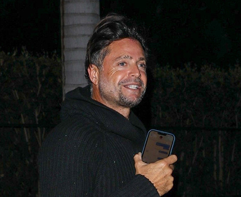 Yakışıklı oyuncu kırmızı mayosunu çıkarıp attı... Şöhrete sırtını dönüp inşaatçı oldu: Her şey çocuklarım için