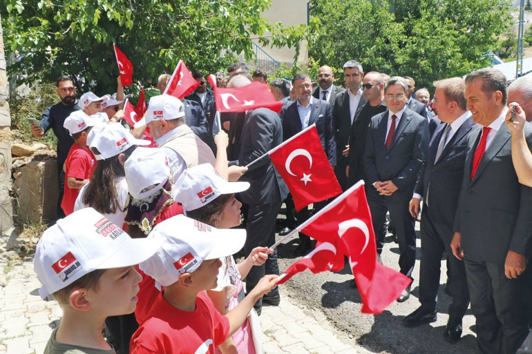 Başbağlar’da 32. yıl anması