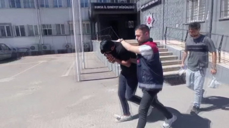 Oğlu sandığı kişiye servetini kaptırdı | Tek sözü ile neyi var neyi yok verdi