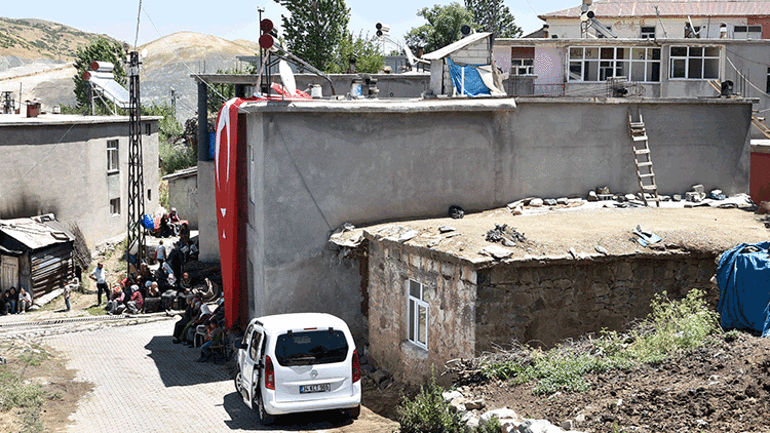 Mağarada metan gazı nedeniyle şehit olan askerlerin isimleri belli oldu