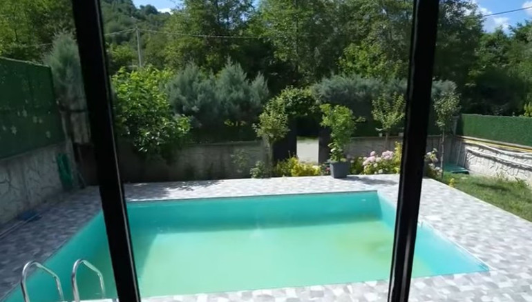 Evi kentsel dönüşüme girdi taşınmak zorunda kaldı... Ünlü şarkıcı yeni yuvasının kapılarını açtı