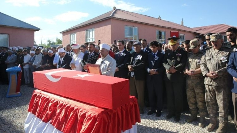Son dakika MSBden acı haber... Mağarada metan gazı nedeniyle şehit olan asker sayısı 12ye yükseldi